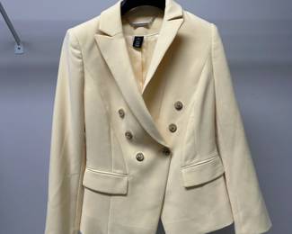 C62 - $20. Size 00P - White House Black Market Blazer