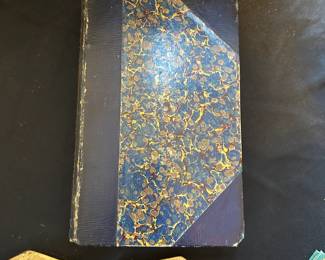 C170 - $300. Shakespeare Set - 9 Volumes. 