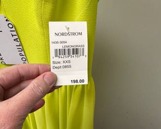 C69 - $30. NWT - Size XXS -Dress The Population. Lemongrass Color.