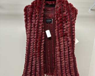 C88 - $40. XS - NWT. Dolce Cabo Wine Colored Vest. 