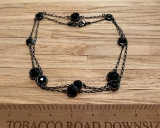 J41 - $5 Fashion Necklace. 