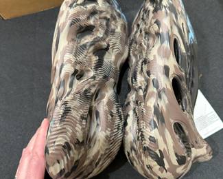 C103 - $60 - Yeezy Foam Runner "MX Cinder" Mens size 7. Brand new in box. 