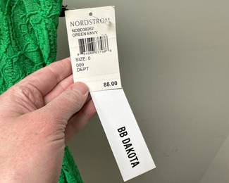 C72 - $15. BB Dakota - Size 0. NWT "Green Envy" Dress