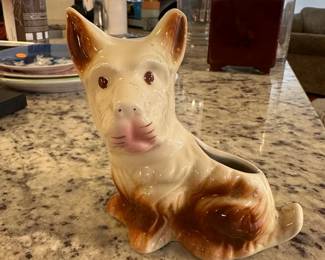 C186 - $10 Vintage Dog Planter. 