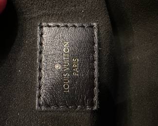 C105 - $1450. Louis Vuitton Pochette Metis Monogram Reverse. With Box and Authenticity Certificate. Has minor cracking and scratches on the metal. If you would like to see prior to committing please let me know when you reach out. 