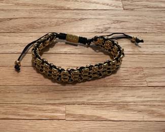 J10 - $8 - NOGO Lion Links Kismet Gold Tone Adjustable Fashion Bracelet.