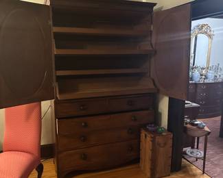 FRENCH PRESS INSIDE- TONS OF STORAGE