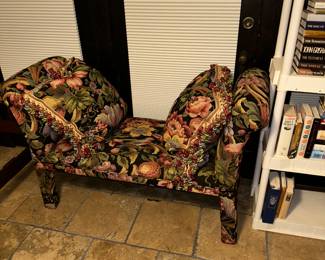 FABRIC UPHOLSTERED SLIPPER BENCH