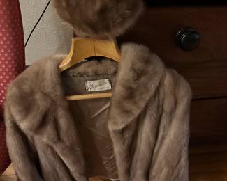 FINE FUR JACKET AND HAT