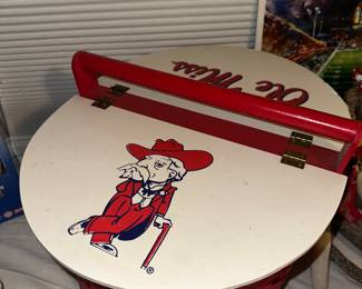 OLE MISS REBEL VINTAGE PAINTED PICNIC BASKET