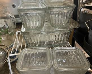 Refrigerator Pyrex Glass containers with lids