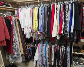 Women’s clothing size XL 