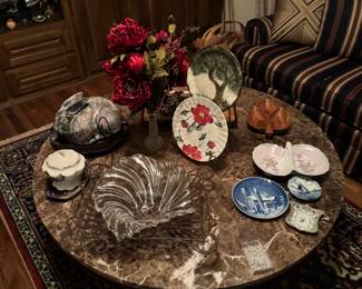 Large 50" Marble top Coffee Table, Area Rugs, Decor