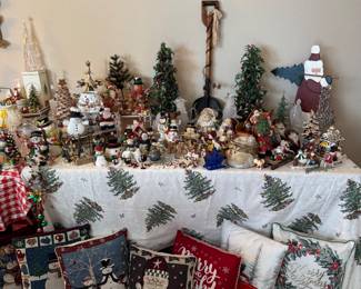 Outstanding Christmas collection, including Fitz and Floyd