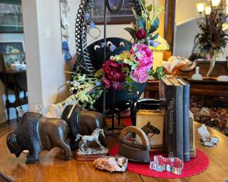 Antique claw foot round of table