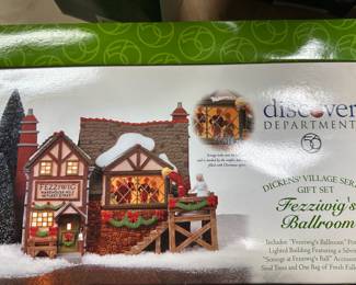 Large Selection of Dept 56 /Dickens' Village 