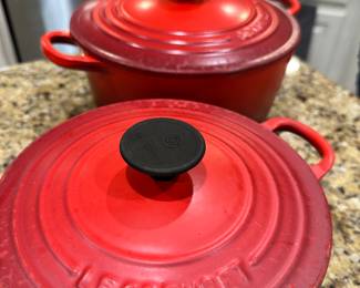 #62 - $90 - Le creuset set of 2 pots with lids size 18/22
