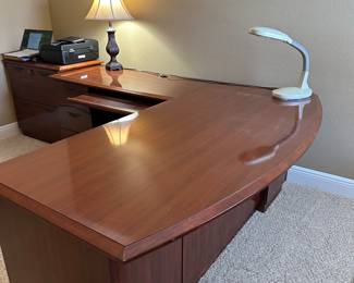 #82 - $350 - L - shaped desk 79Lx72lx24wx36wx28H seven drawers