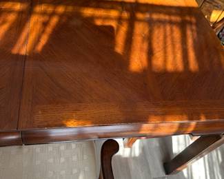 #39 - $500 - Bernhardt Asian dining set 5'table w/18"x2 leaves - 8' with leaves x 40Wx29H with 6 dinning chairs - 2 arm chairs - 4 regular chairs