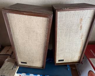 Vintage KLH model 17 speakers 