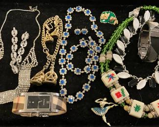 Vintage jewelry 