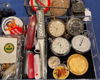 Pocket watches and pocket knives 