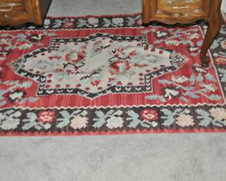Vintage Hand Knotted Kilm Rug, 100% Wool, 3'11"x 5'11".