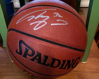 Signed Shaquille O'Neal Signed Vintage Magic #32 Basketball.
