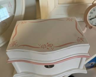 Adorable Pottery Barn Kids Painted White and Pink Abigail Jewelry Music Box!