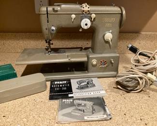 Pfaff sewing machine 