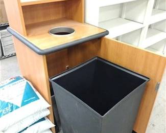 Restaurant trash can with rolling bin