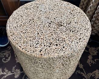 WOVEN SIDE TABLE 