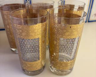 MID CENTURY STYLE GLASSWARE