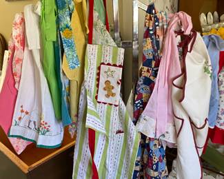 APRONS