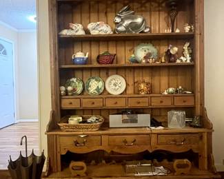 Teapots, decor, umbrella stand, Irish chicken coop hutch 