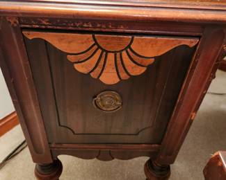 #81	Wood Vanity w/3 Drawers and Tri-cut Mirror on Wheels w/hand-dovetailing w/Upholstered Stool - 46x18x69	 $225.00 
