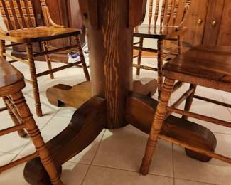 #74	Oak Round Table w/pedestal Foot w/4 Wood Oak Chairs (Chairs don't match) - 47x30	 $200.00 
