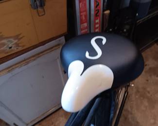 #125	Schwinn Deluxe 7 Phantom Cruiser Bicycle	 $650.00 
