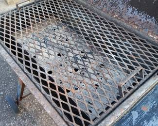 #137	Percy Gyuidry Inc Charcoal Grill	 $35.00 
