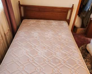 #27	Full Bassett Headboard/Footboard w/Simmons Full Mattress & Box springs	 $200.00 
