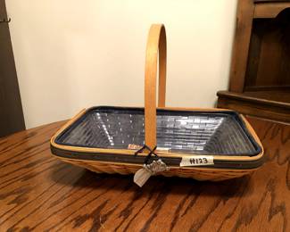 #123	Longaberger Basket w/insert and handle w/liner	 $20.00 

