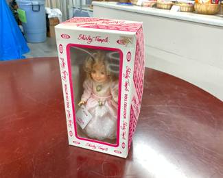 1982 Ideal "The Little Colonel" Shirley Temple Doll