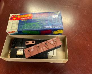 NW47 Roundhouse - HO Gauge Miniature Train Car - Norfolk & Western