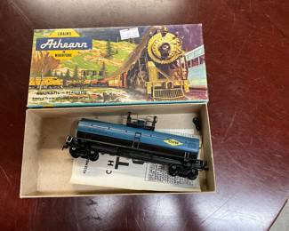 Athearn Miniature Train Car - Dow