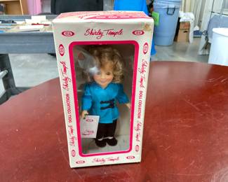 1982 Ideal "Stow Away" Shirley Temple Doll