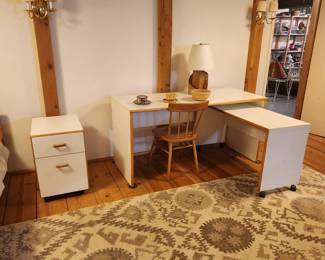 Nice L shape desk and file