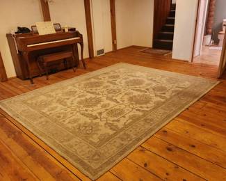  Beautiful large area rug