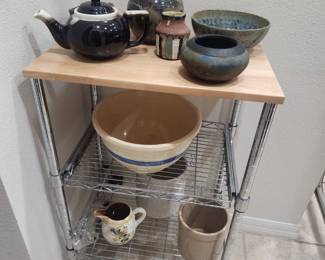 Kitchen cart, pottery