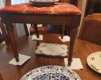 Chinoiserie platters and plates