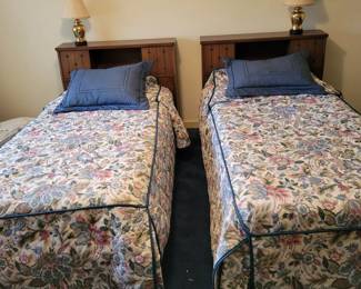 Broyhill Twin Beds 1970's